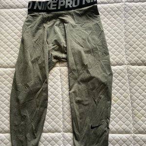 Nike pro 3/4 compressions